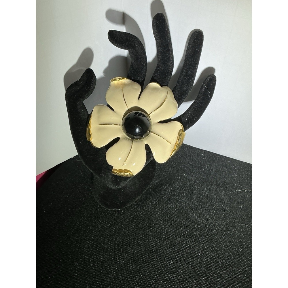 Vtg 60's (3") Flower Power" Pin Enamel Gold Metal With Lg Black Cabichon Center